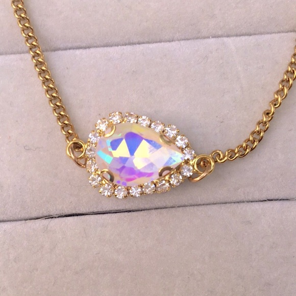 White Aurora Borealis Crystal Halo + Gold Pear Adjustable Boho Bracelet - Picture 4 of 13